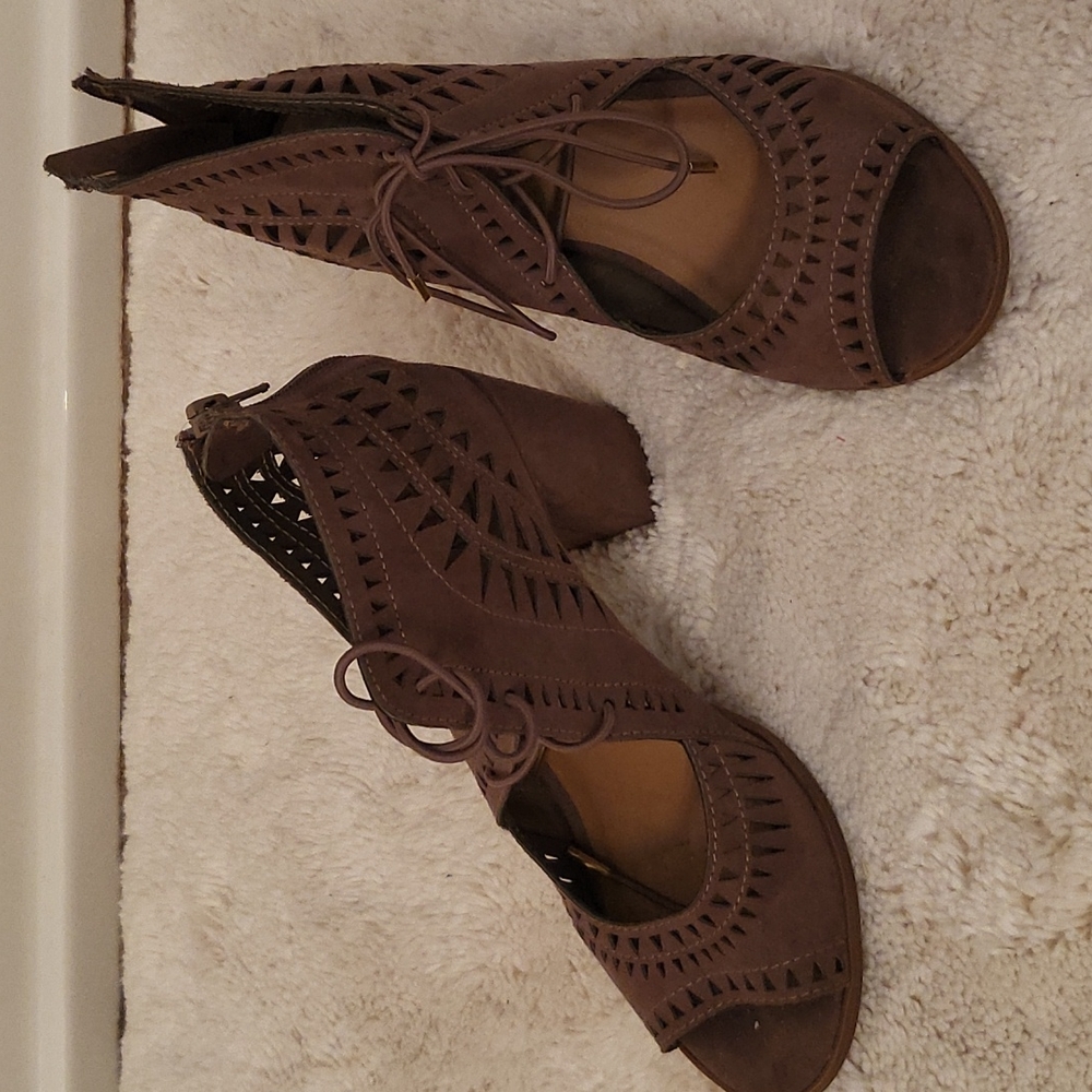 Womens brown tie up shoe with heel